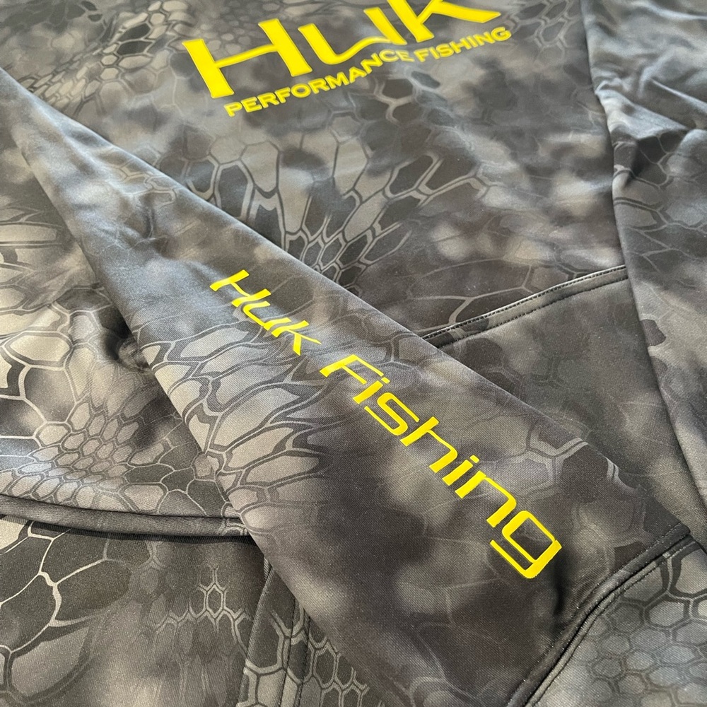 HUK HOODIE